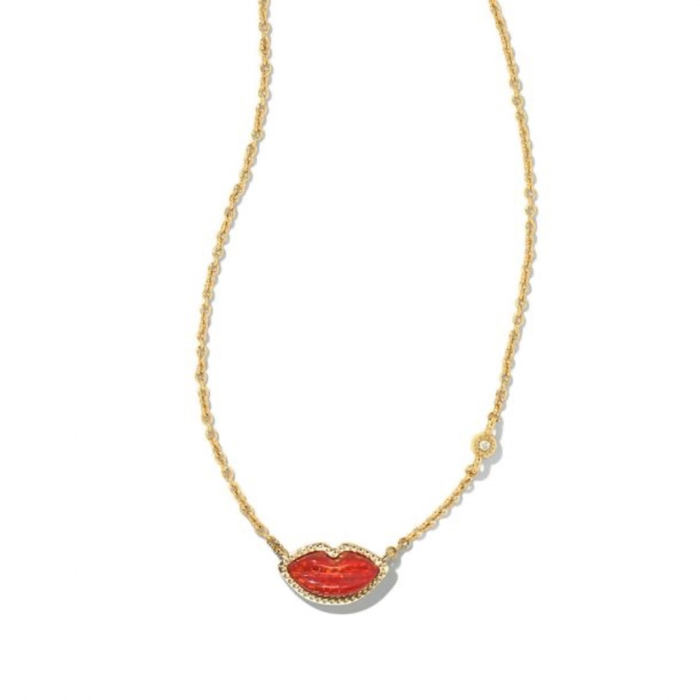 Kendra Scott Lips Pendant Necklace in Red Kyocera Opal GENTLY WORN!!